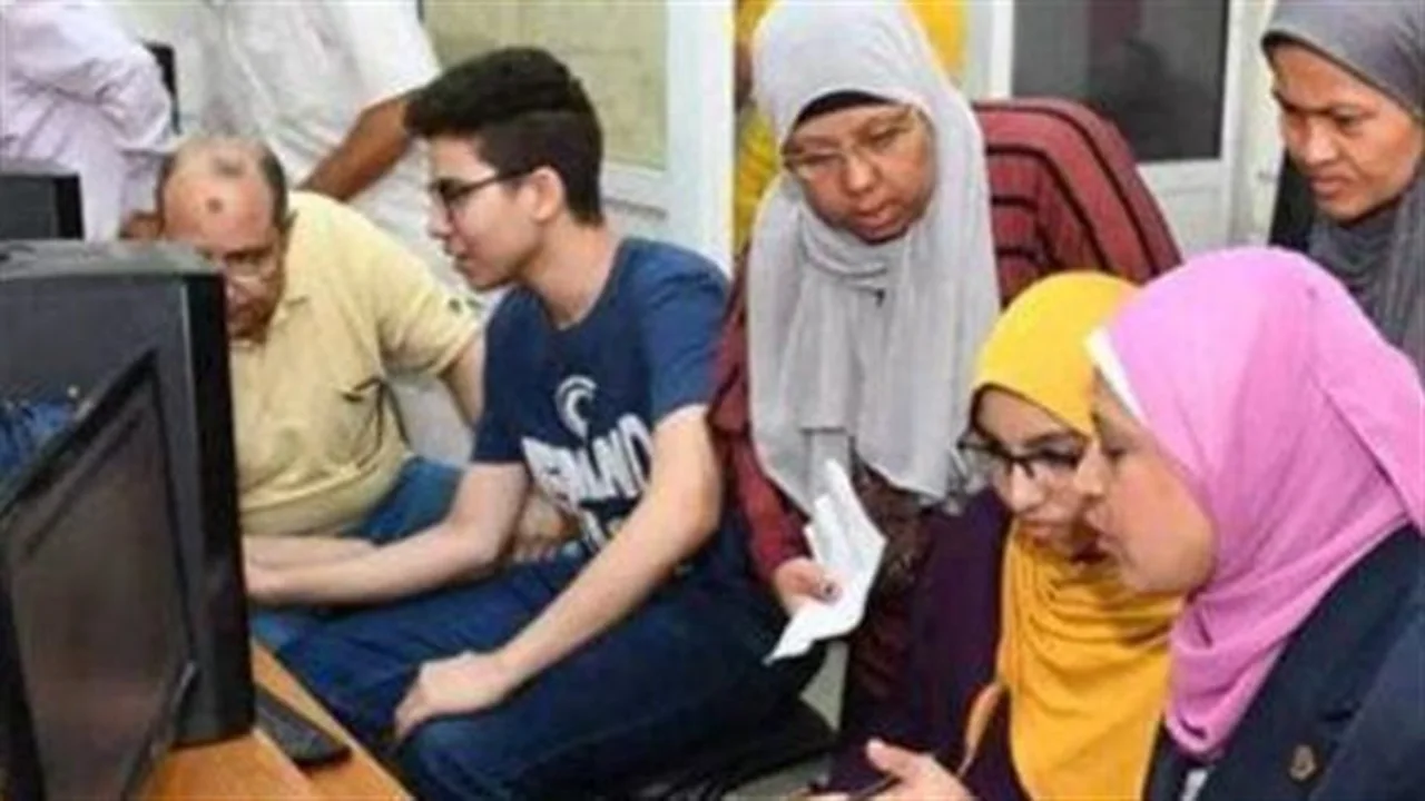 موسم التقديم.. تحديثات جديدة للثانوية في انتظار الطلاب وأولياء الأمور